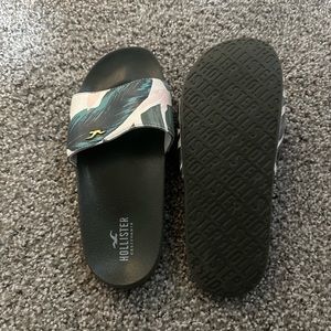 Hollister Slides